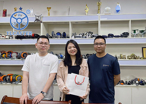 Latest company news about Happy 5th Anniversary! Vicky！