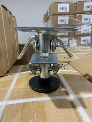 300kg Compact Swivel Lamp Post Barrier Lock With 151mm Stretching Height