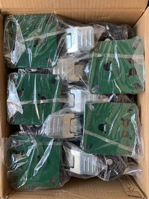 China Quick and Easy Lifting with Green Steel Wheel Material Lift Up Top Jack
